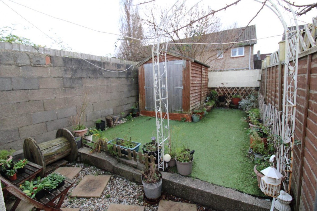 Greenbank Road, Greenbank, Bristol BS5 6EY