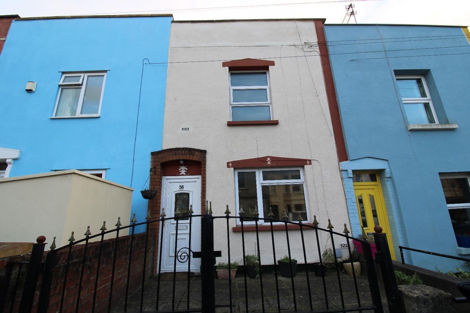 Greenbank Road, Greenbank, Bristol BS5 6EY