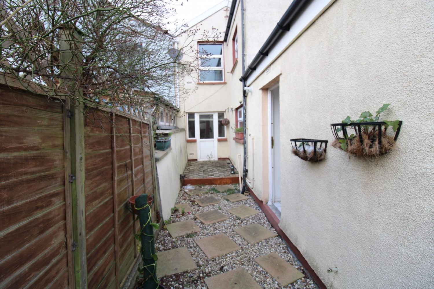 Greenbank Road, Greenbank, Bristol BS5 6EY