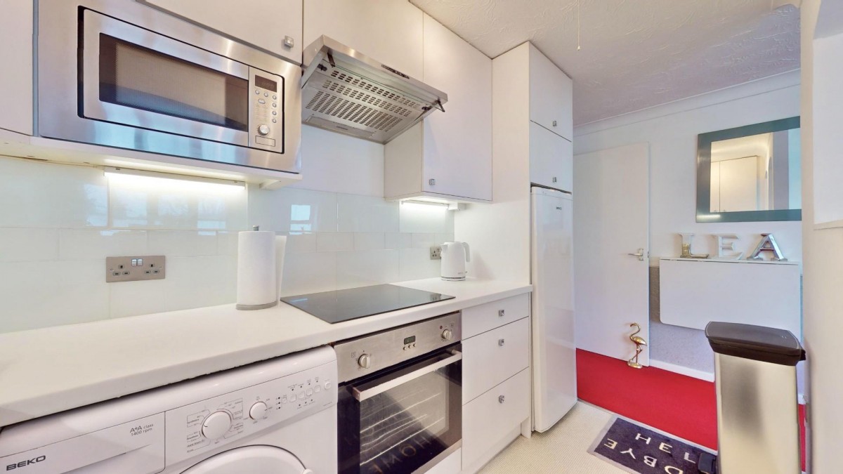 Burns Avenue, Chadwell Heath, RM6