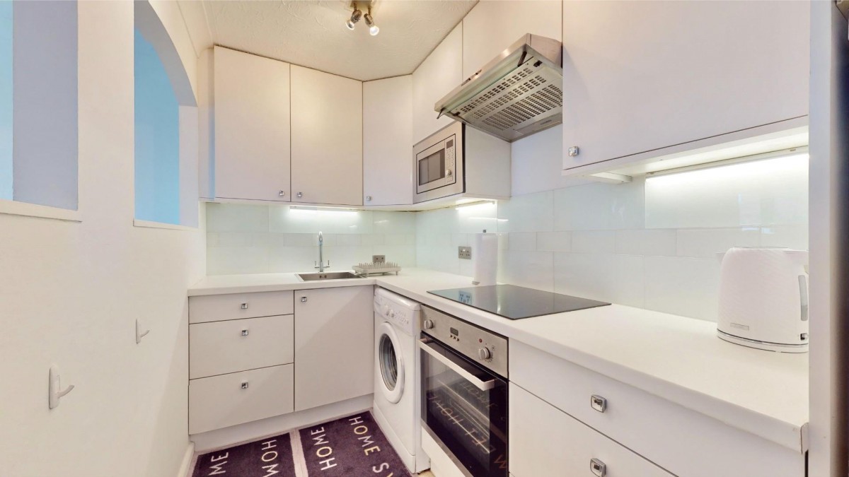 Burns Avenue, Chadwell Heath, RM6