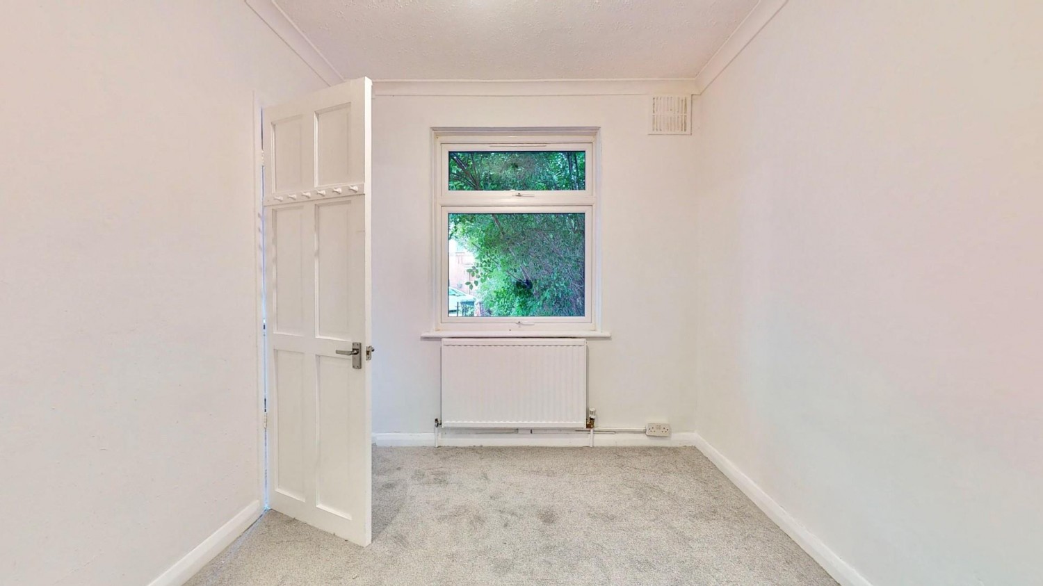 Grantham Gardens, Chadwell Heath, RM6