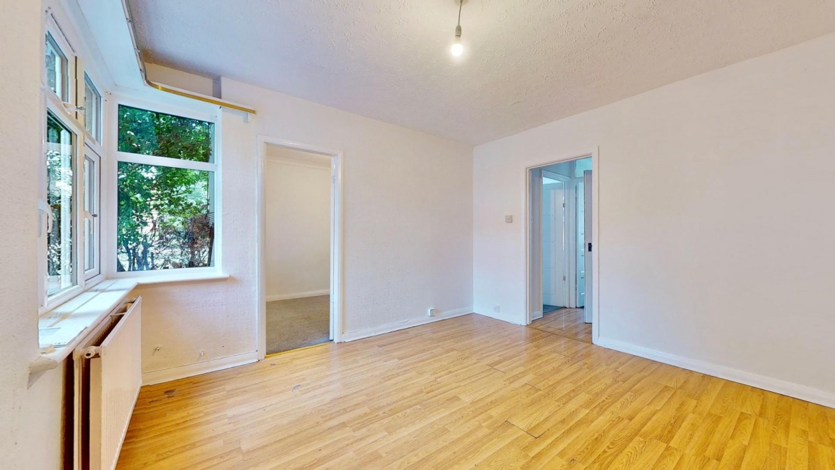 Grantham Gardens, Chadwell Heath, RM6