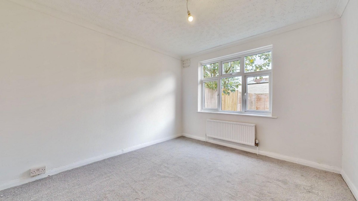 Grantham Gardens, Chadwell Heath, RM6