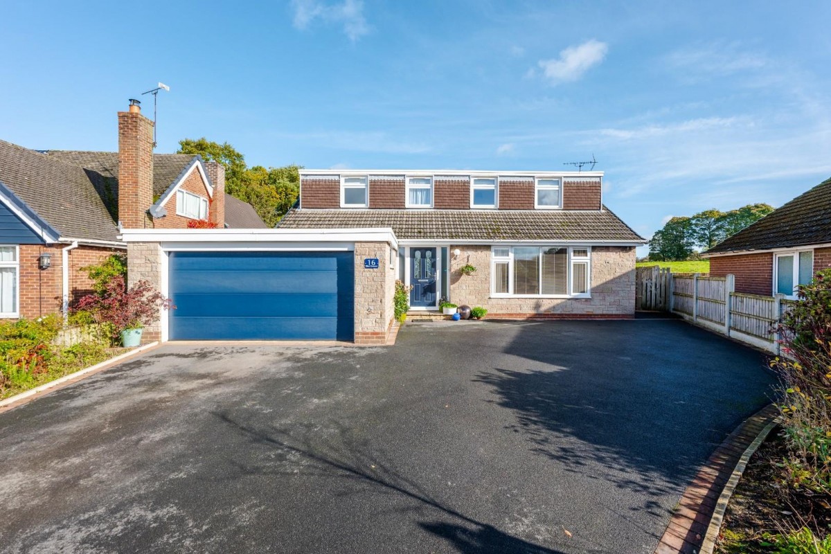 Riber Crescent, Old Tupton, Chesterfield, S42 6HU