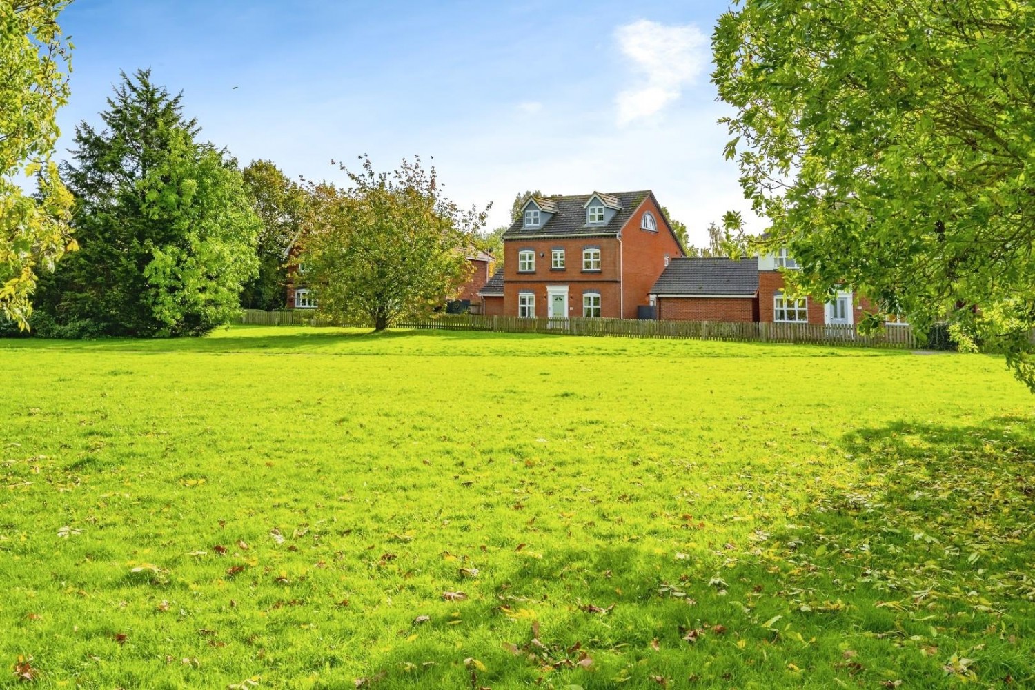 Wyndham Wood Close, Fradley, Lichfield