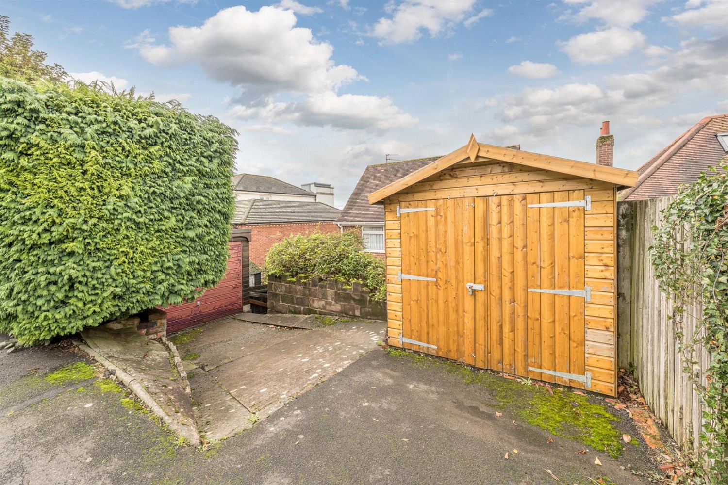 Worcester Street, Stourbridge, DY8 1AT