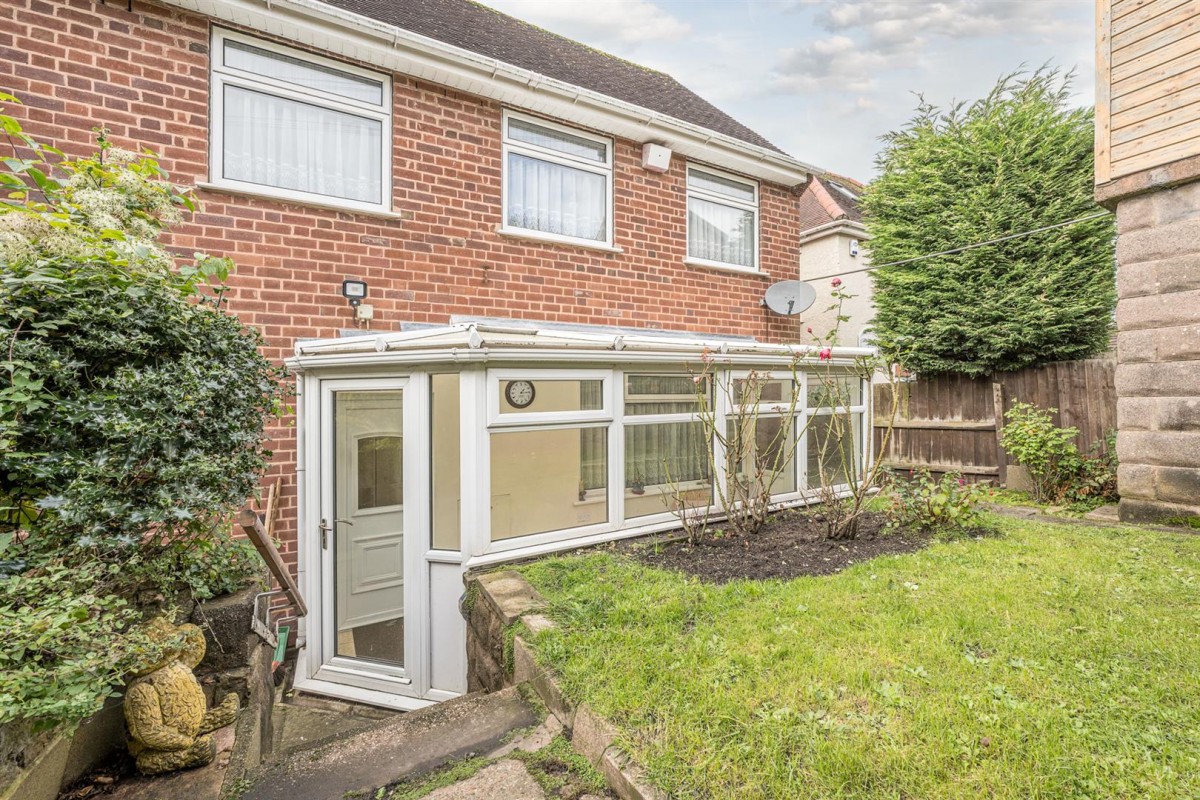 Worcester Street, Stourbridge, DY8 1AT