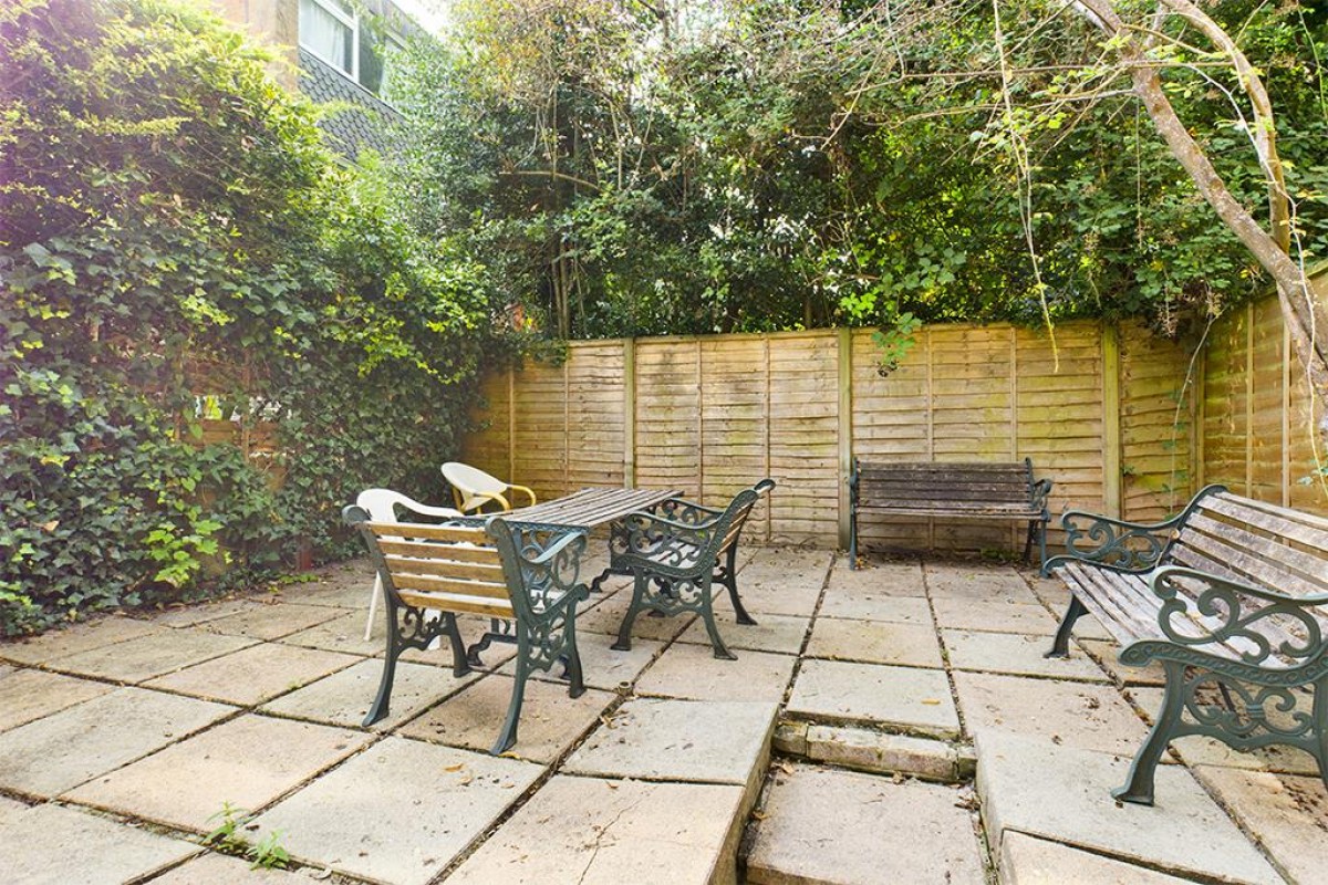 Sparkford Close, Winchester