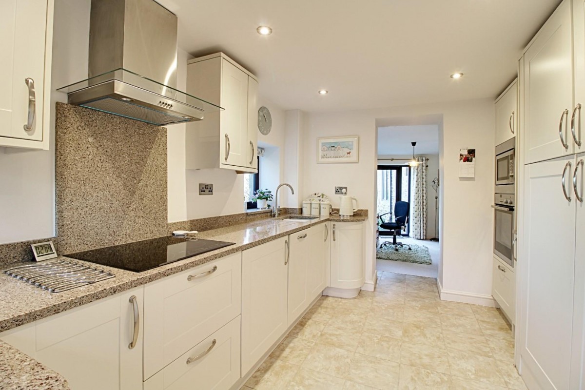 Hebers Ghyll Drive, Ilkley, LS29