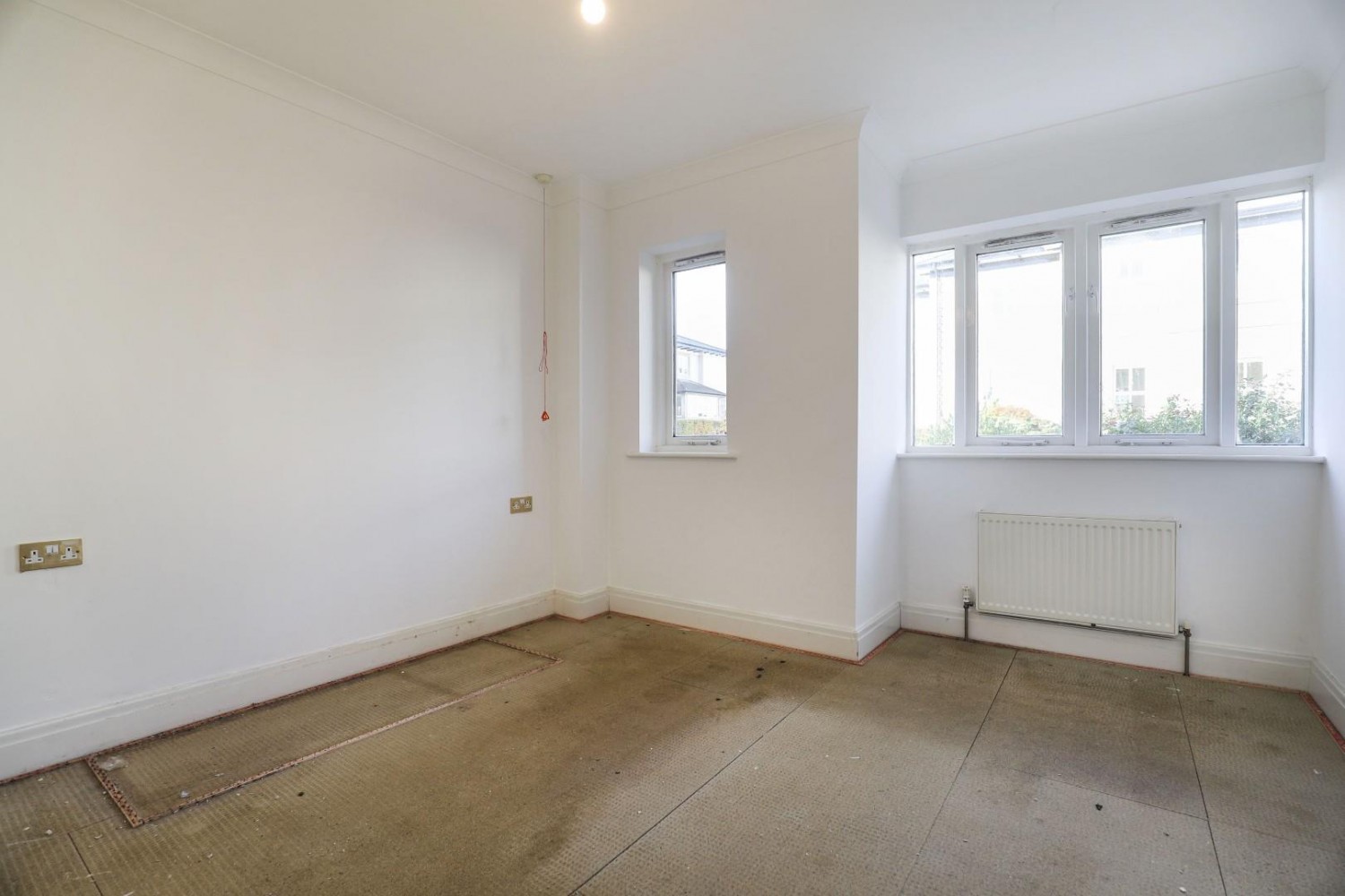 Hollins Hall, Killinghall, Harrogate, HG3 2GL