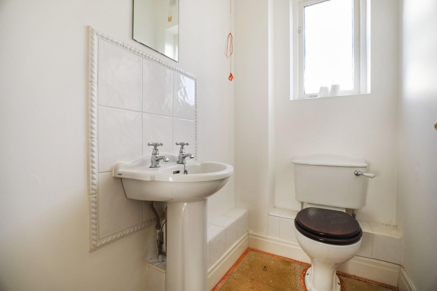 Hollins Hall, Killinghall, Harrogate, HG3 2GL
