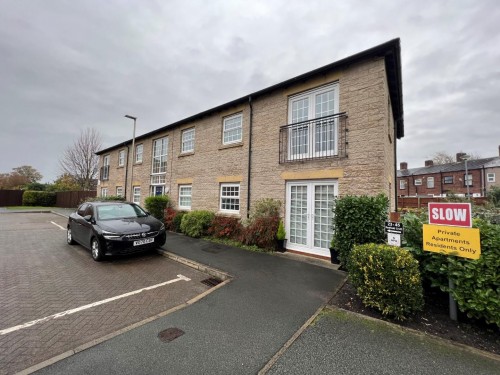 Redfield Croft, Leigh