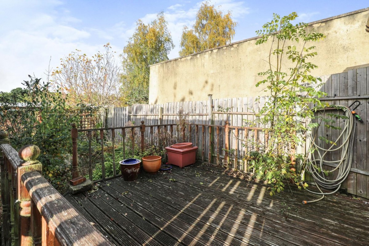 Eastville Terrace, Harrogate, HG1 3HJ