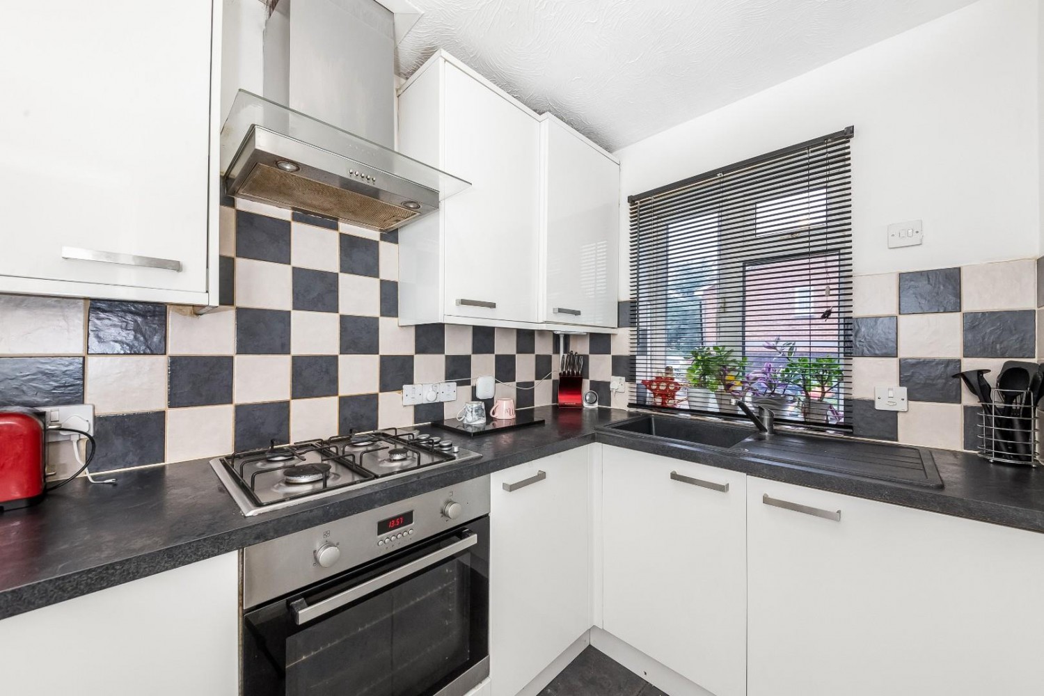 Pennington Way, London