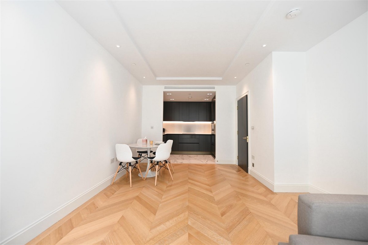 9, Millbank, London, SW1P