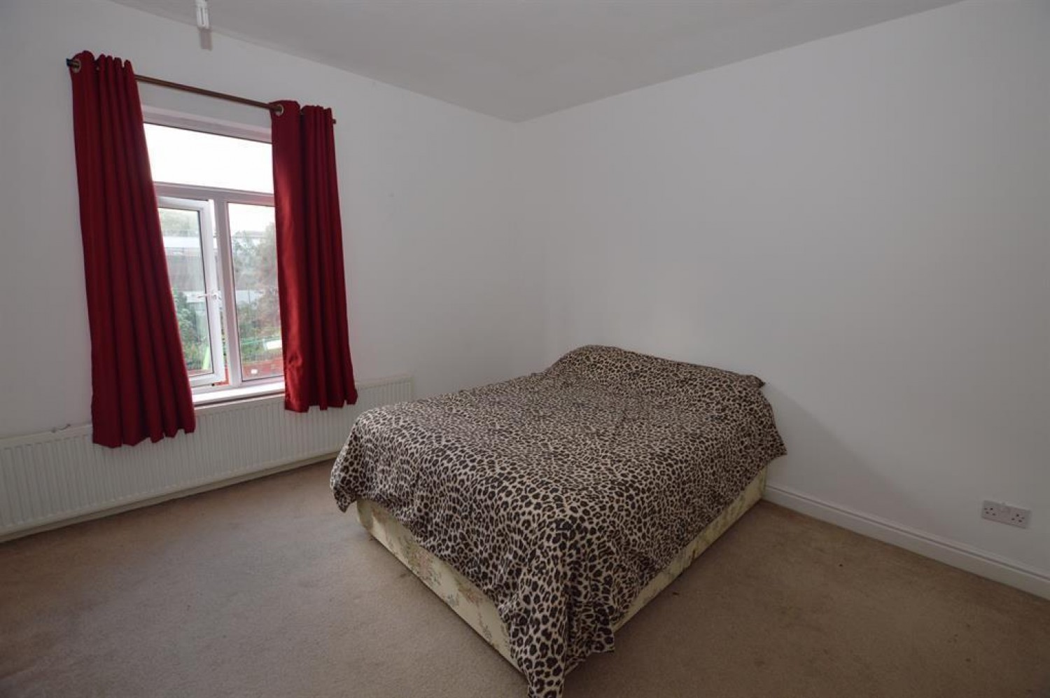 Whittington Hill, Old Whittington, Chesterfield, S41 9HA