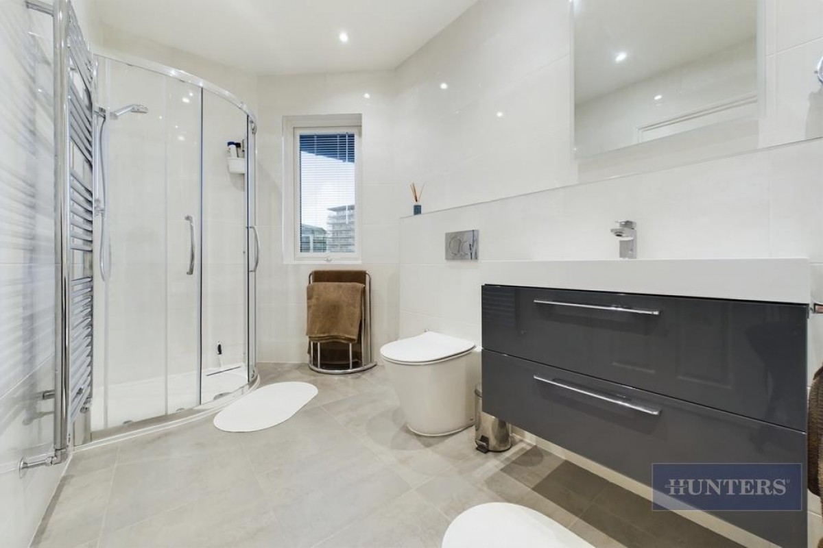 Calshot Court, Ocean Village, SO14