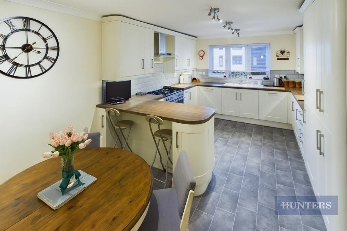 Calshot Court, Ocean Village, SO14