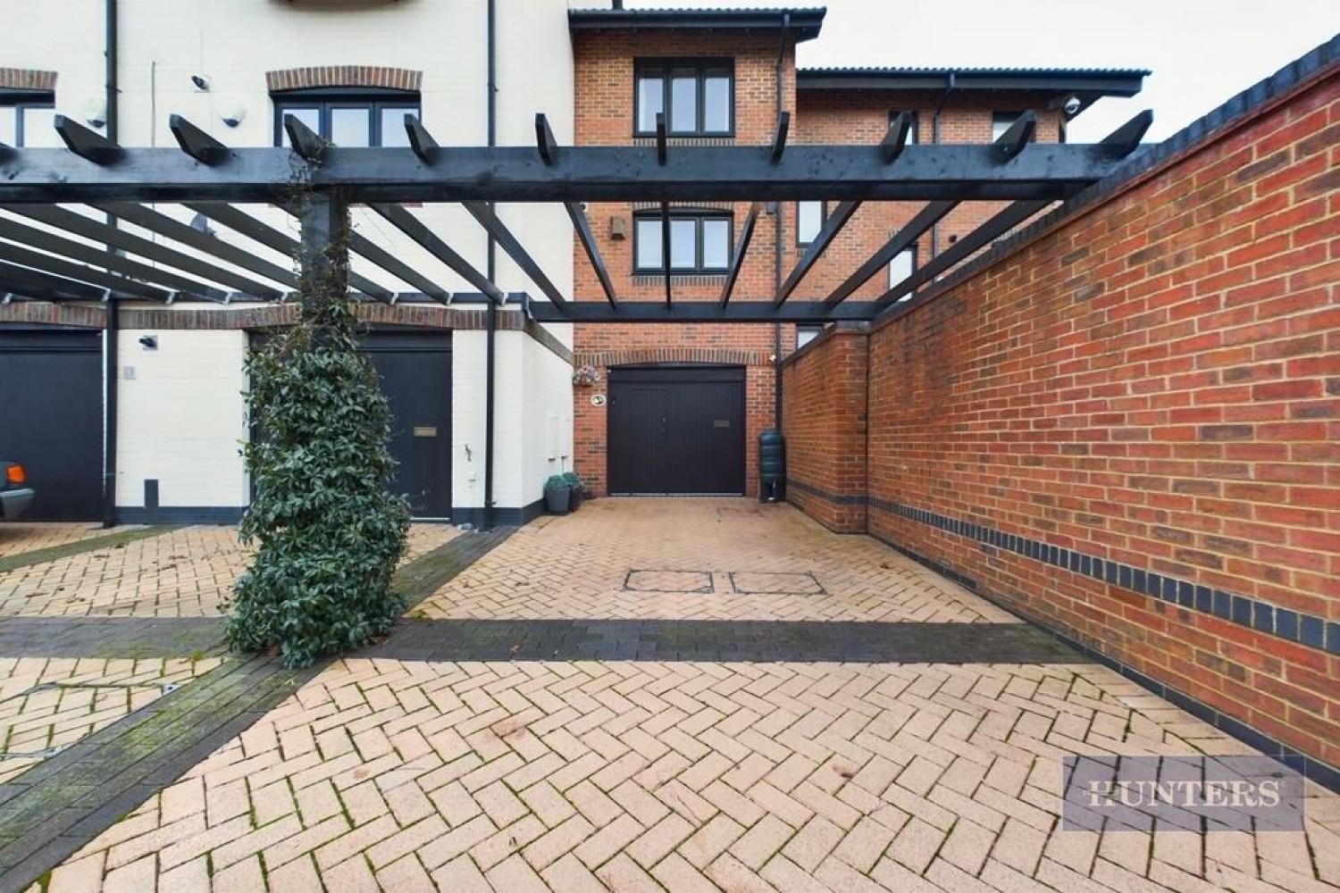 Calshot Court, Ocean Village, SO14