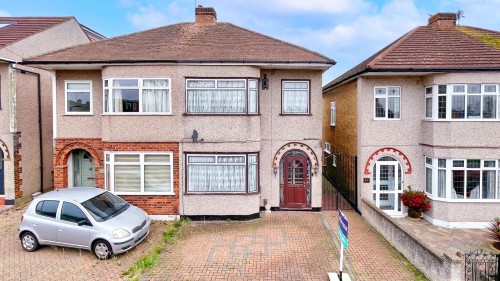 Canon Avenue, Chadwell Heath, RM6