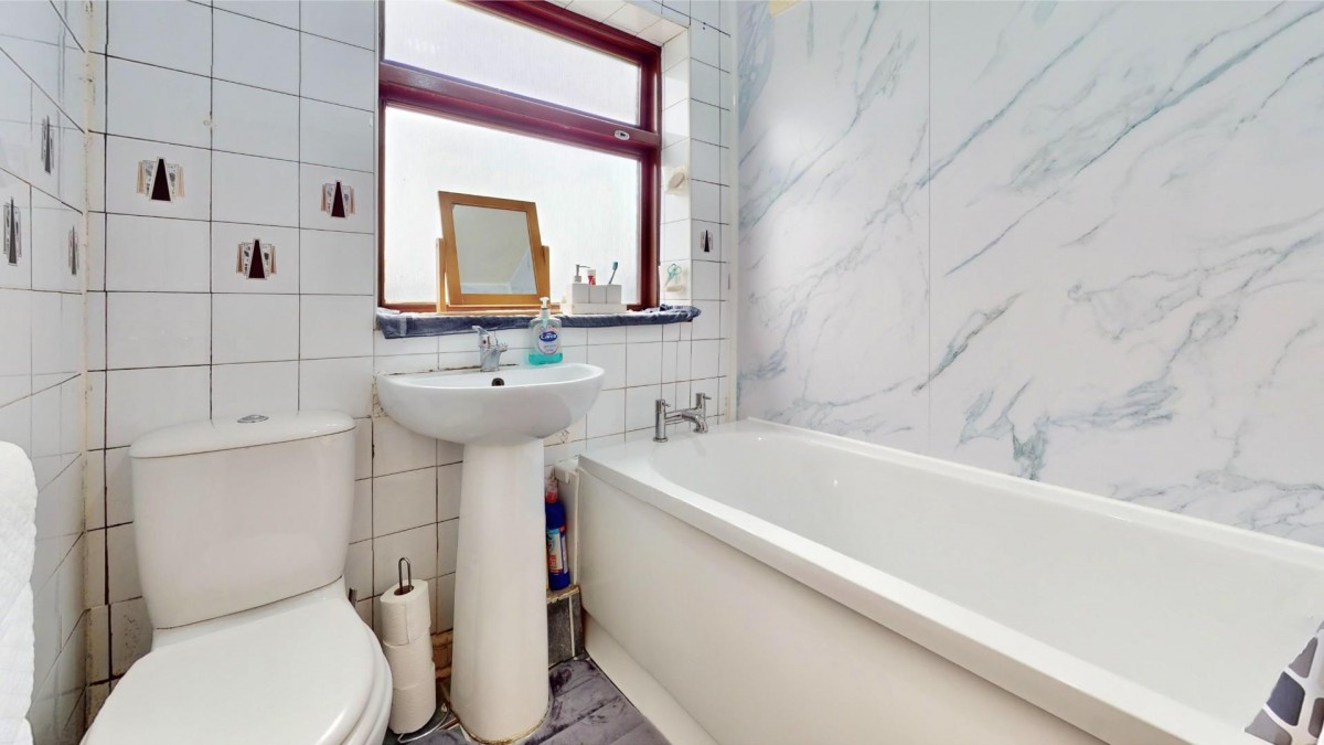 Canon Avenue, Chadwell Heath, RM6