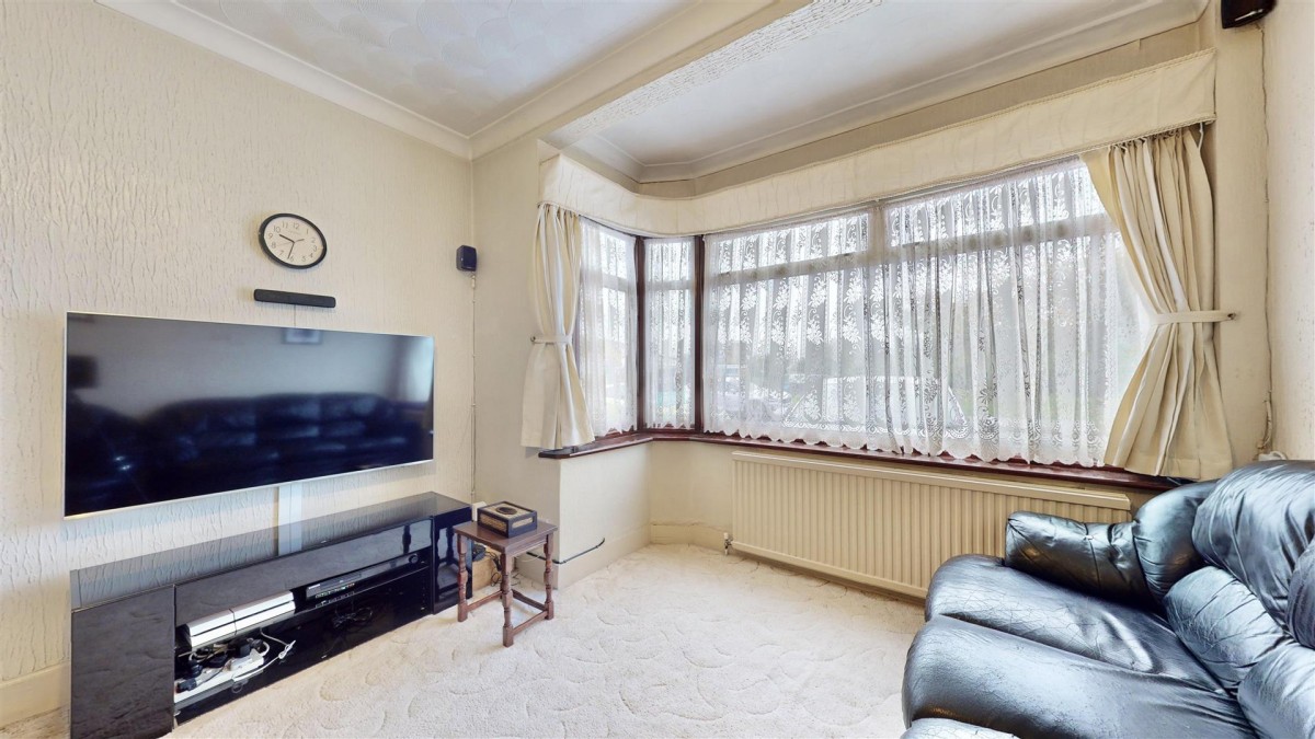Canon Avenue, Chadwell Heath, RM6