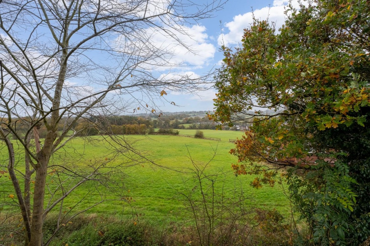 Sunningdale Road, OFF The Northway, Sedgley