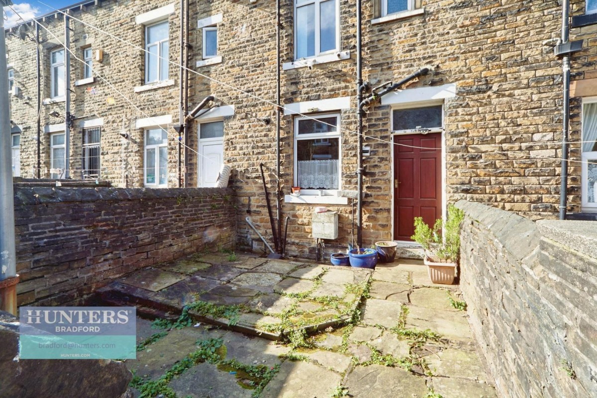 REF TN - Beldon Road Great Horton, Bradford, West Yorkshire, BD7 3PE