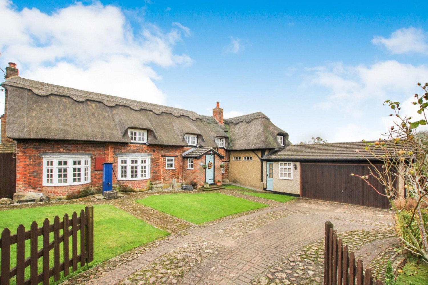 Orchard Ground Farm, Silver Street, Cublington