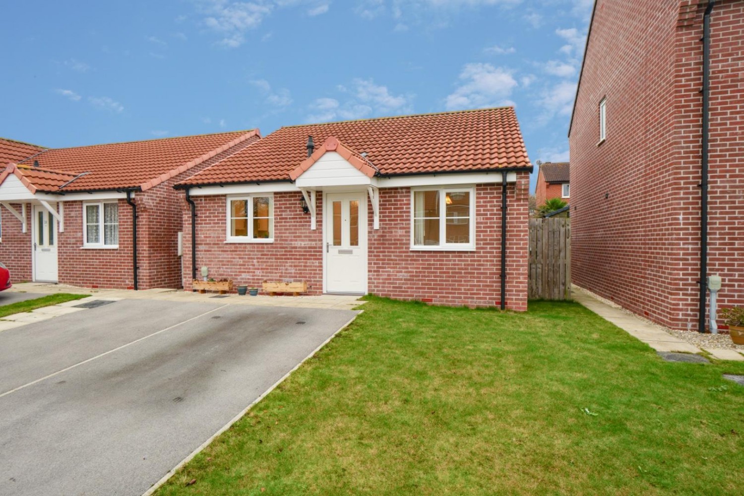 2 bedroom Bungalow for sale in Snowdrop Close, Easingwold, York