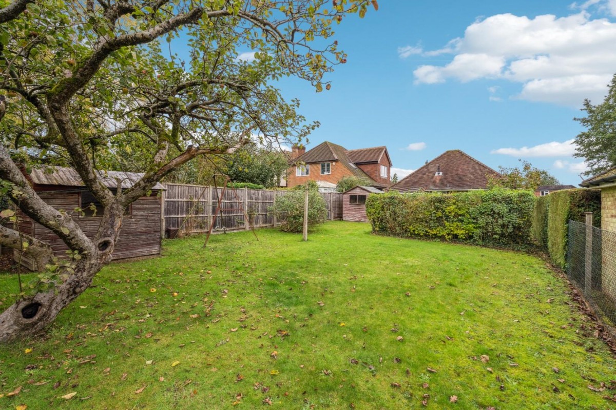 Latimer Close, Little Chalfont, Buckinghamshire, HP6 6QS