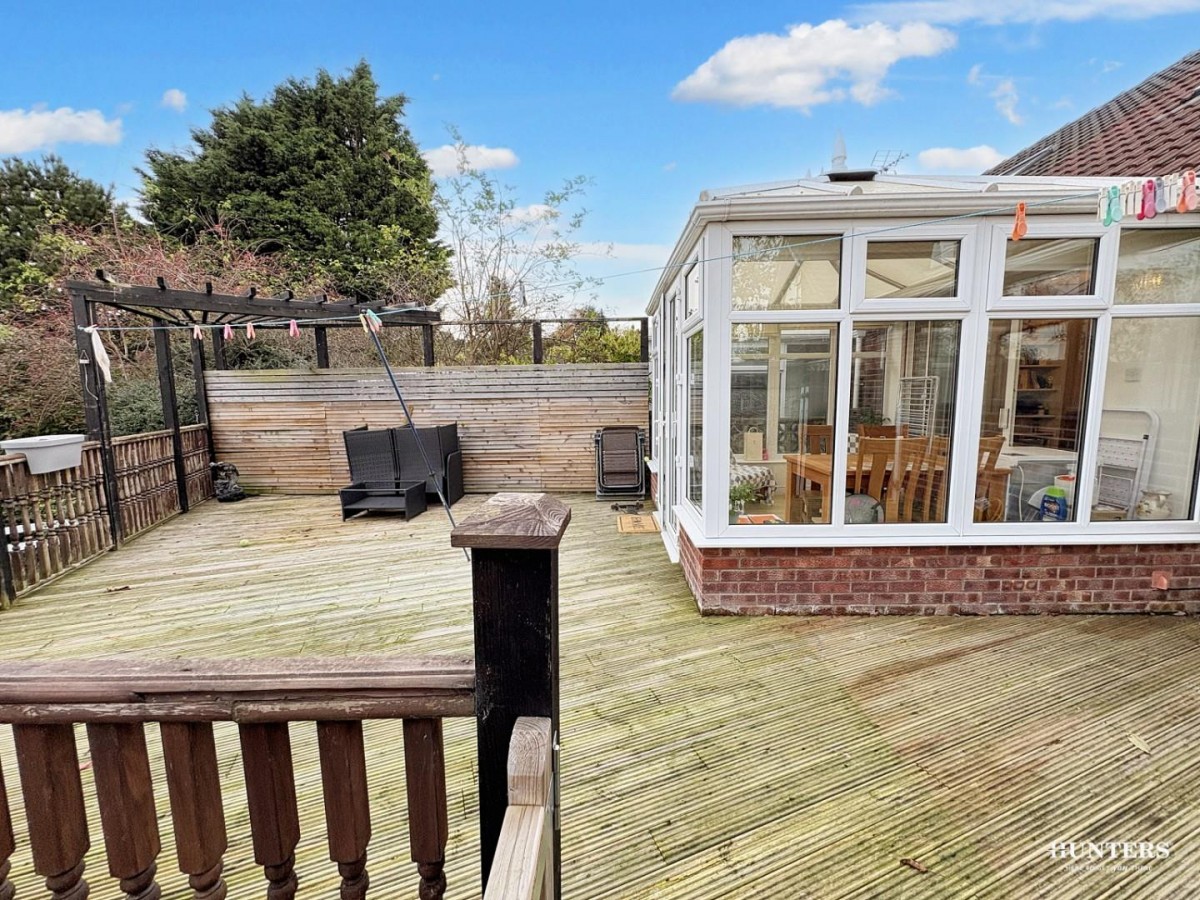 Moor Park Gardens, Dewsbury