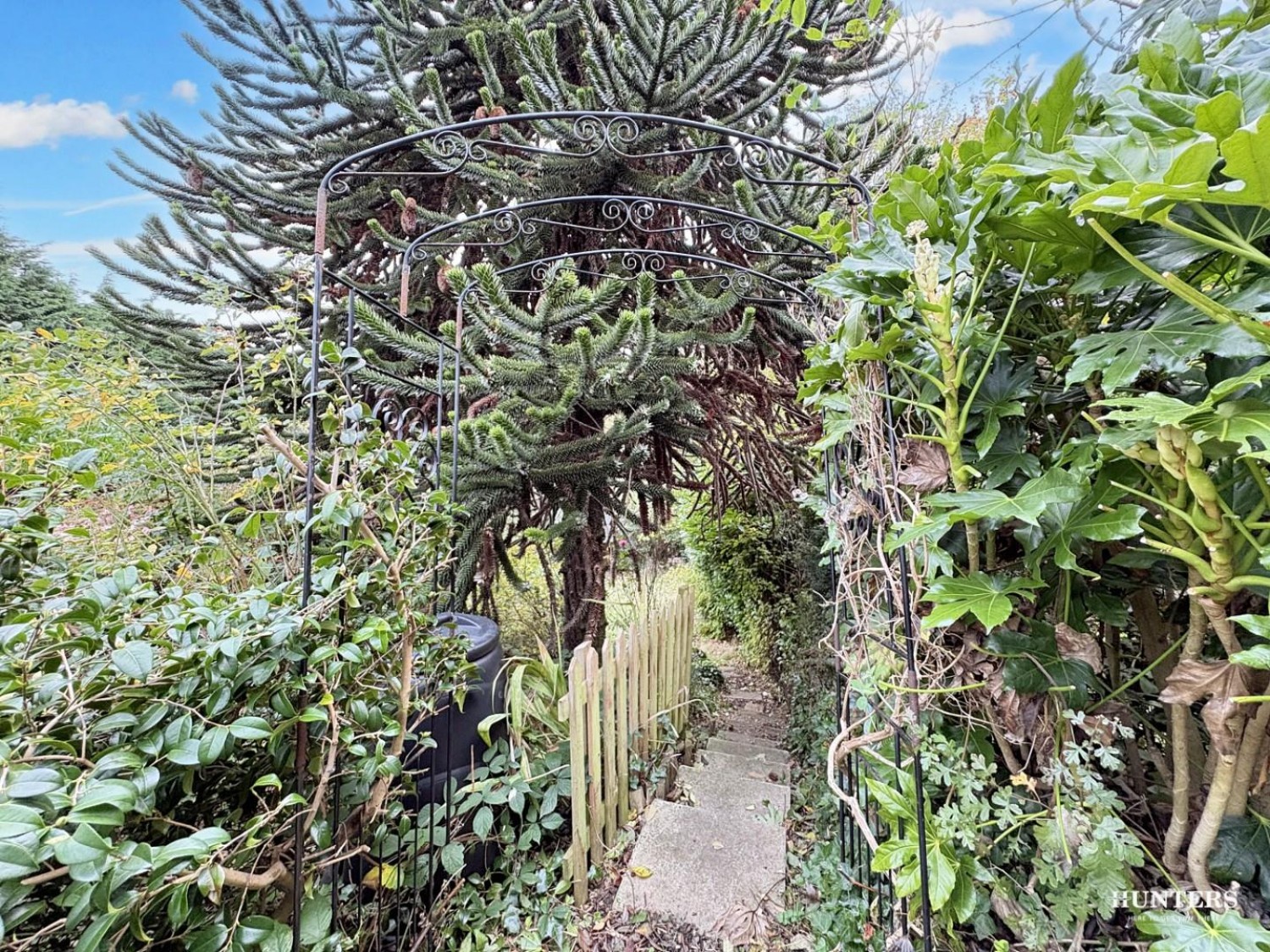 Moor Park Gardens, Dewsbury