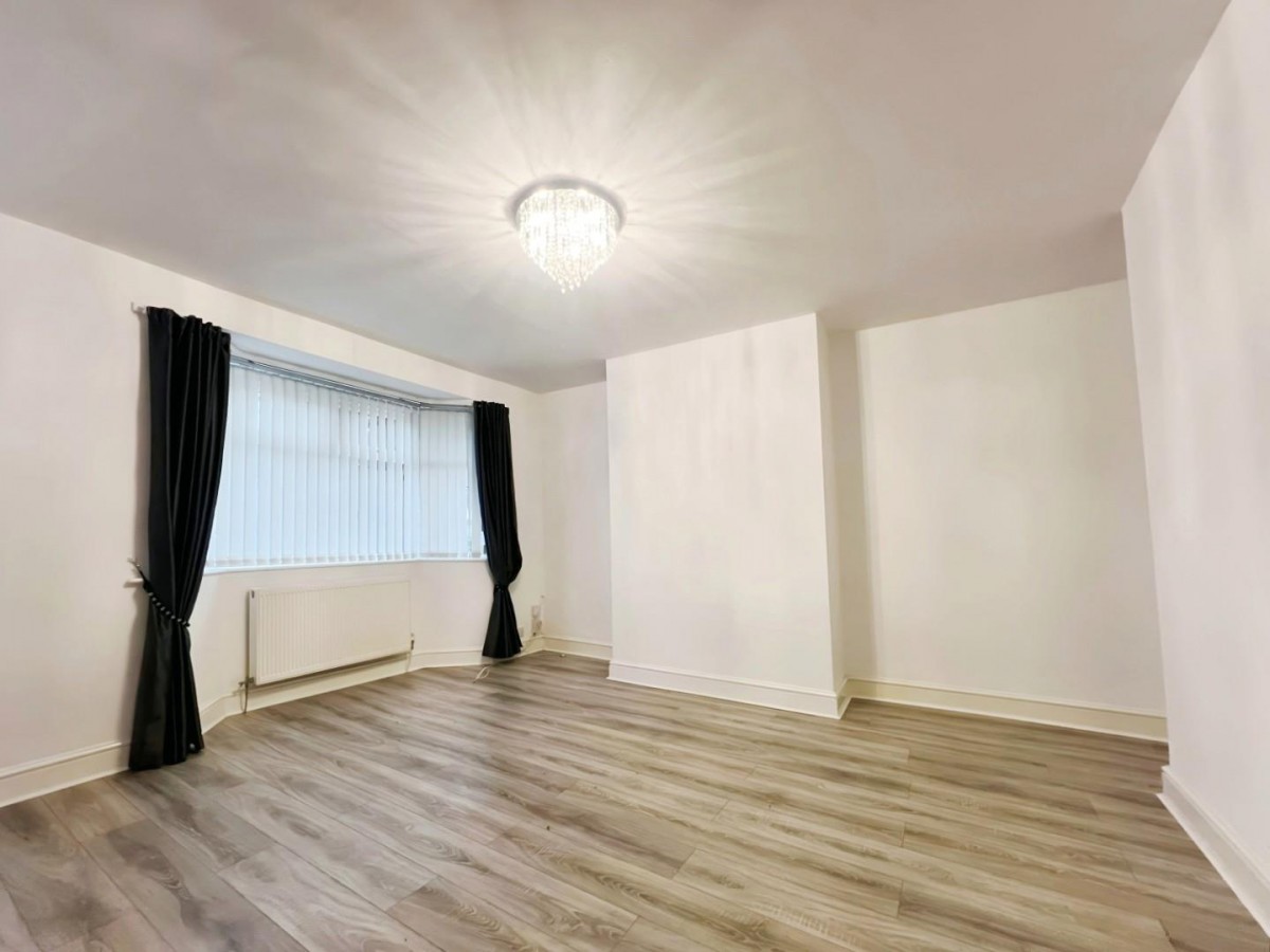 East Avenue, Warrington