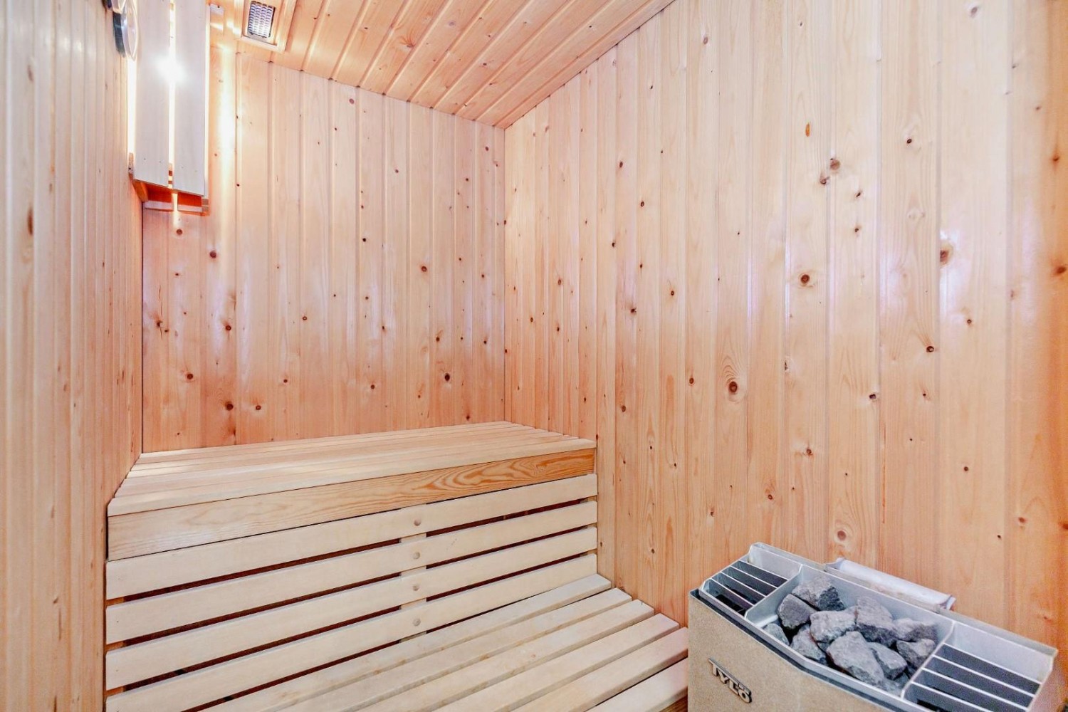 Abbey Road, Knaresborough, HG5 8HX