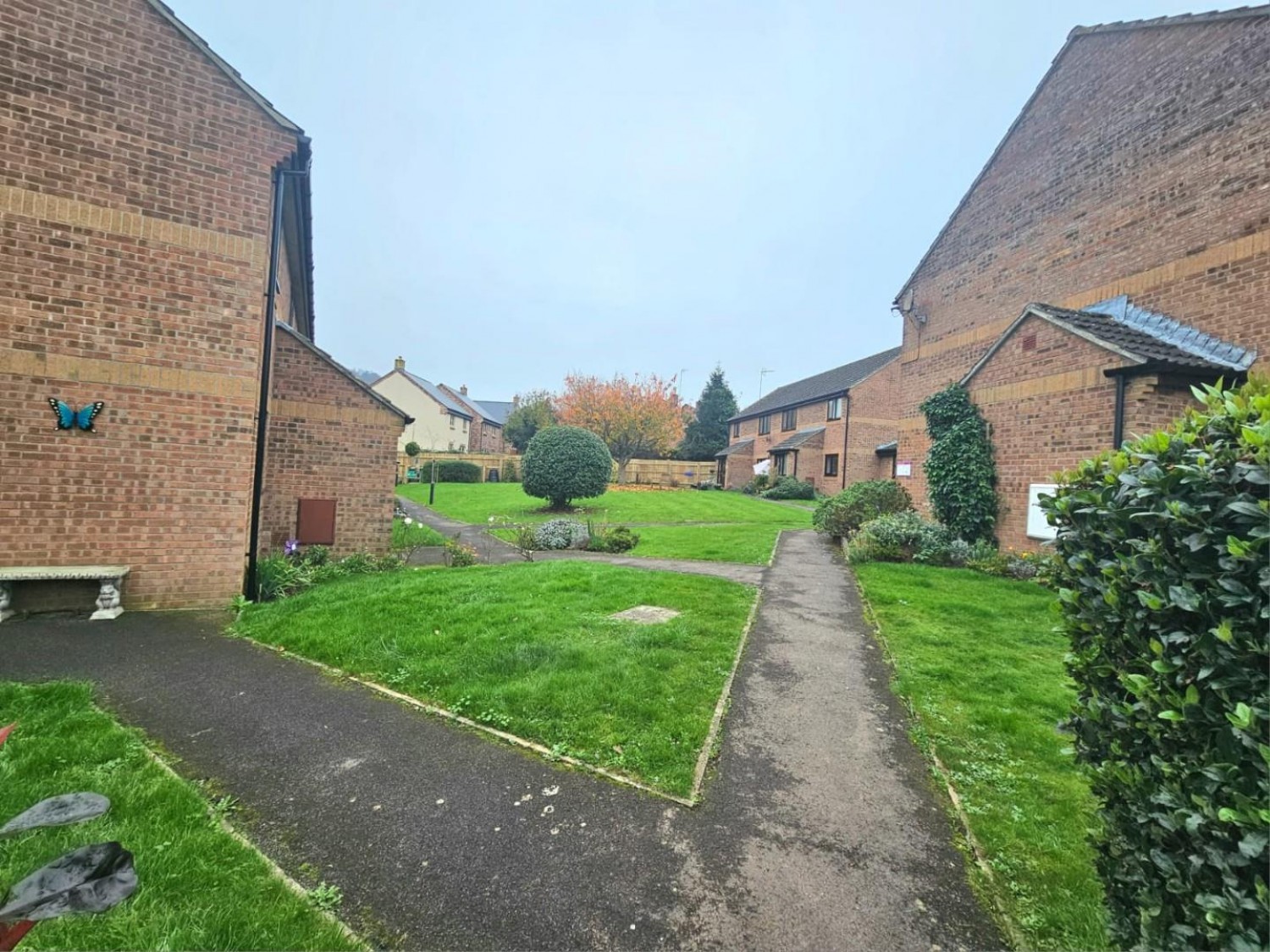 Little Quillet Court, Cam, Dursley