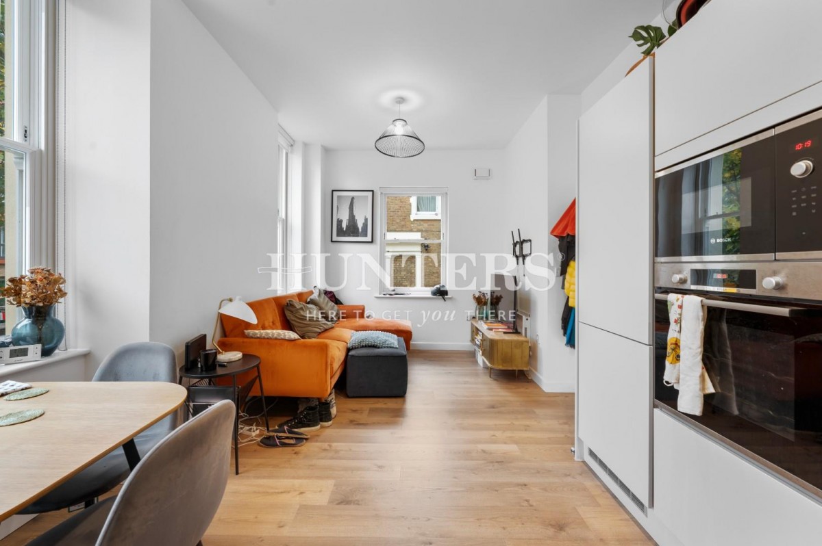 Oxford Road, Kilburn, London, NW6