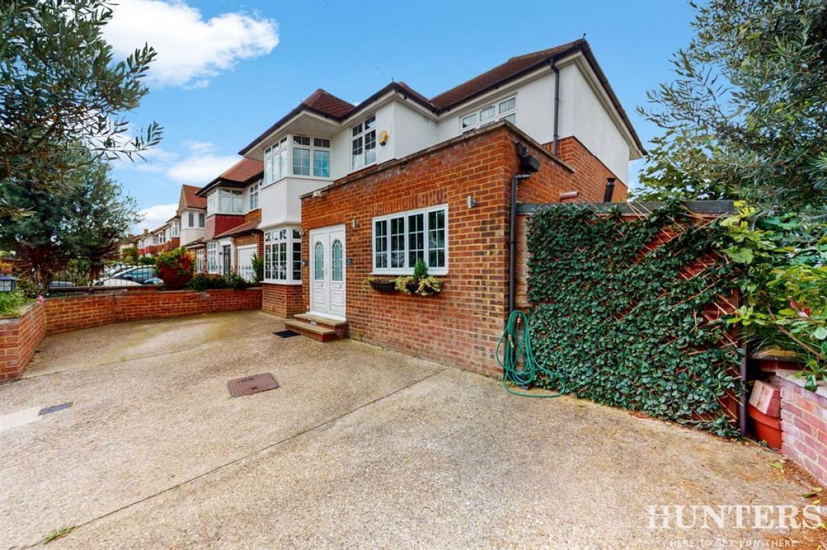 Donnington Road, Kenton, Harrow, Middlesex, HA3 0NA