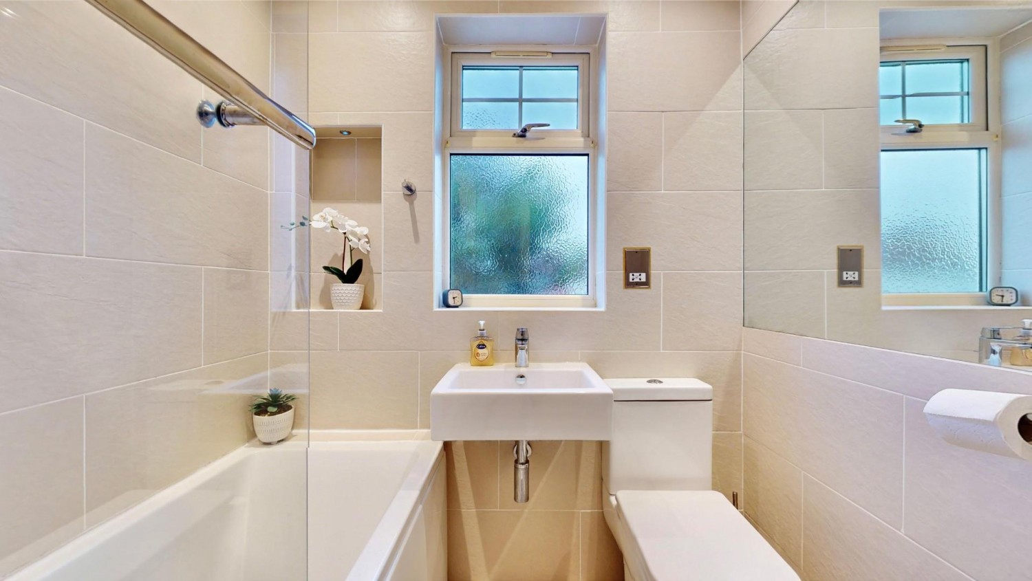 Havering Gardens, Chadwell Heath, RM6