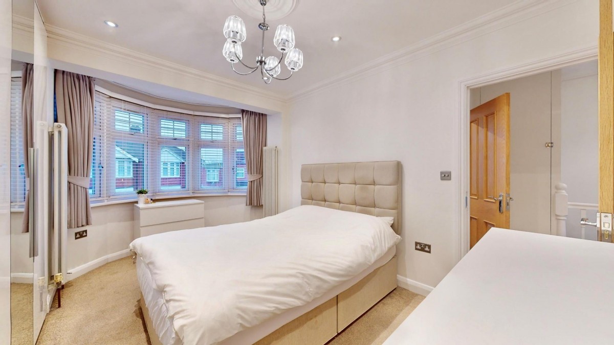 Havering Gardens, Chadwell Heath, RM6