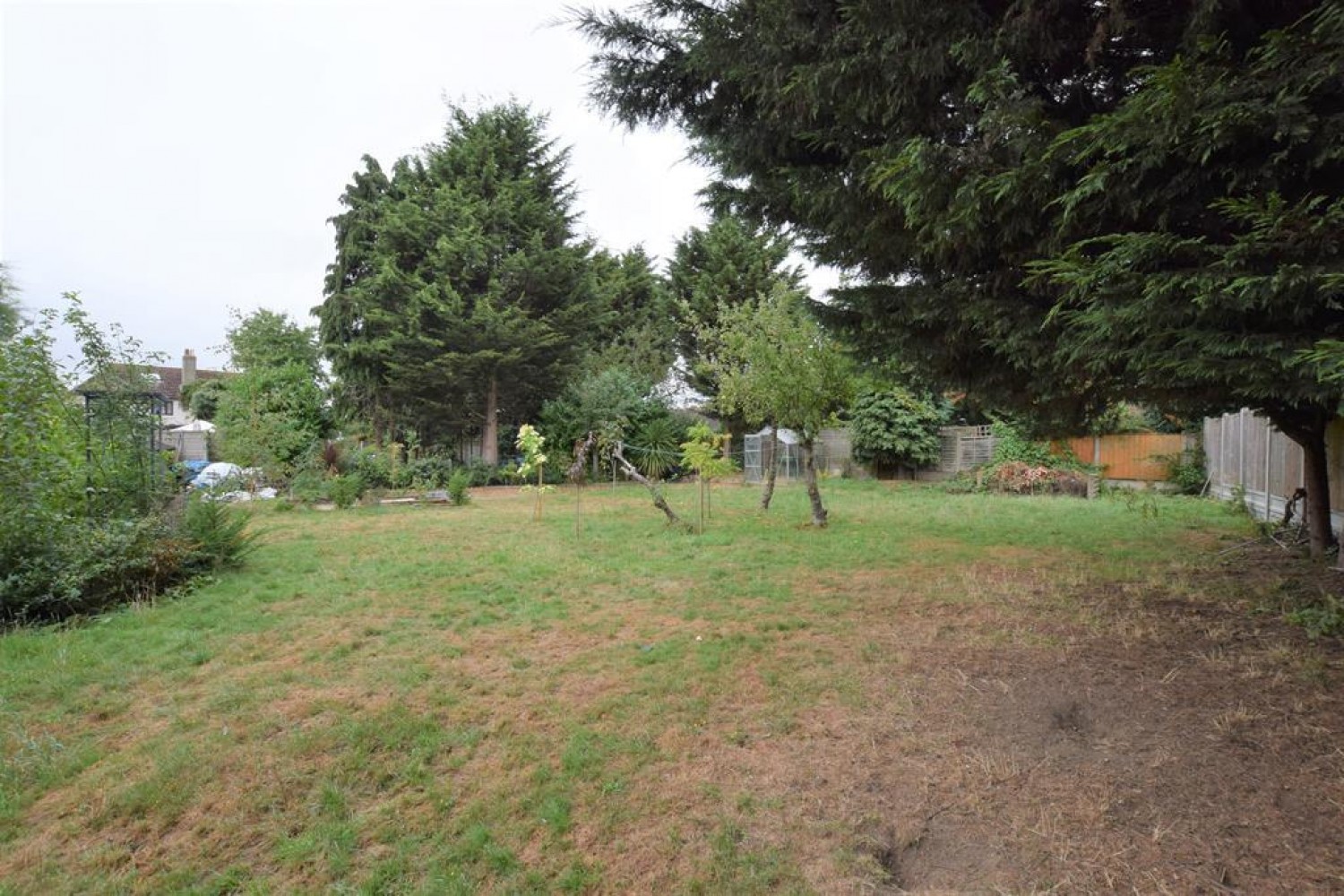 East Road, Chadwell Heath, RM6