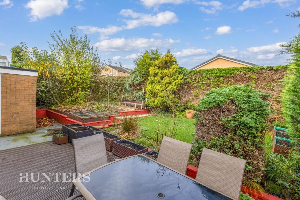 Starring Way, Bents Farm Estate, Littleborough, OL15 8RE