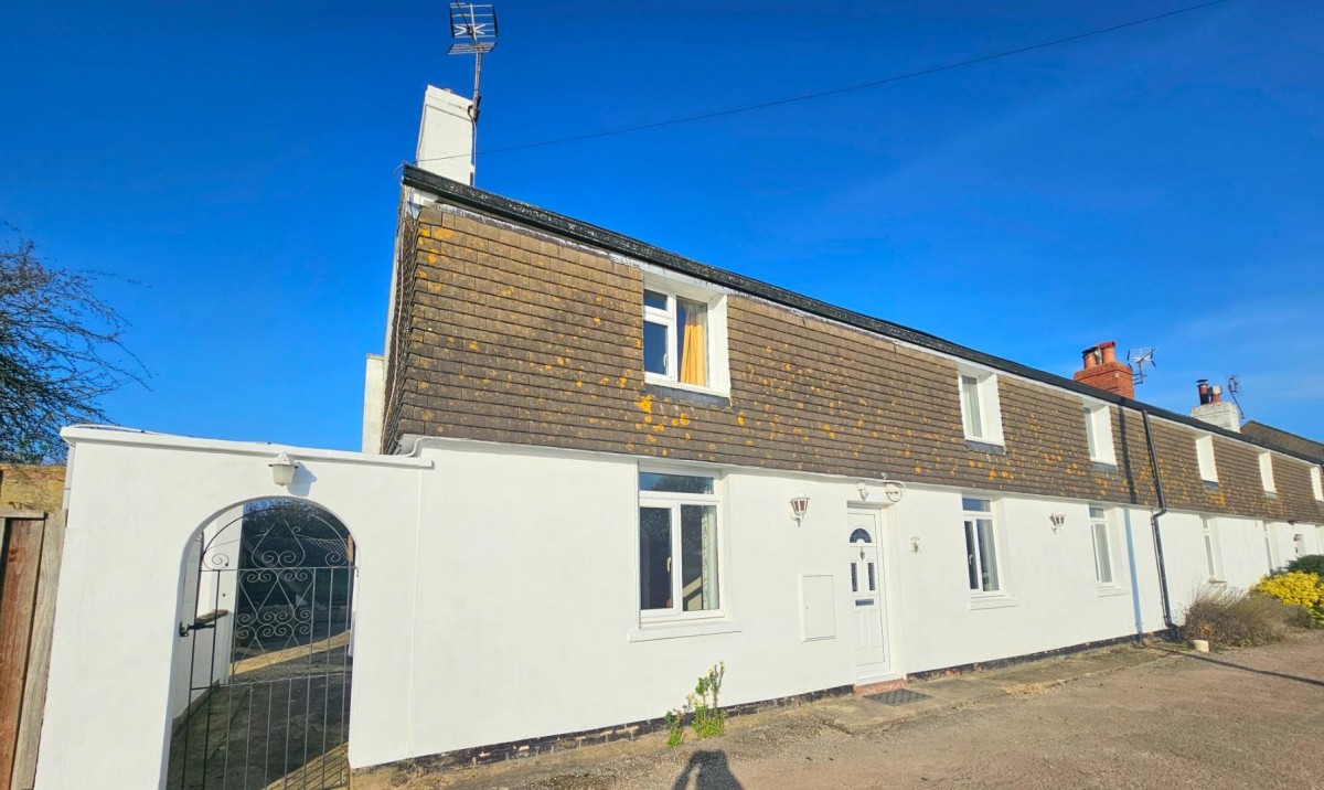 Canal Bank, Purton, Berkeley