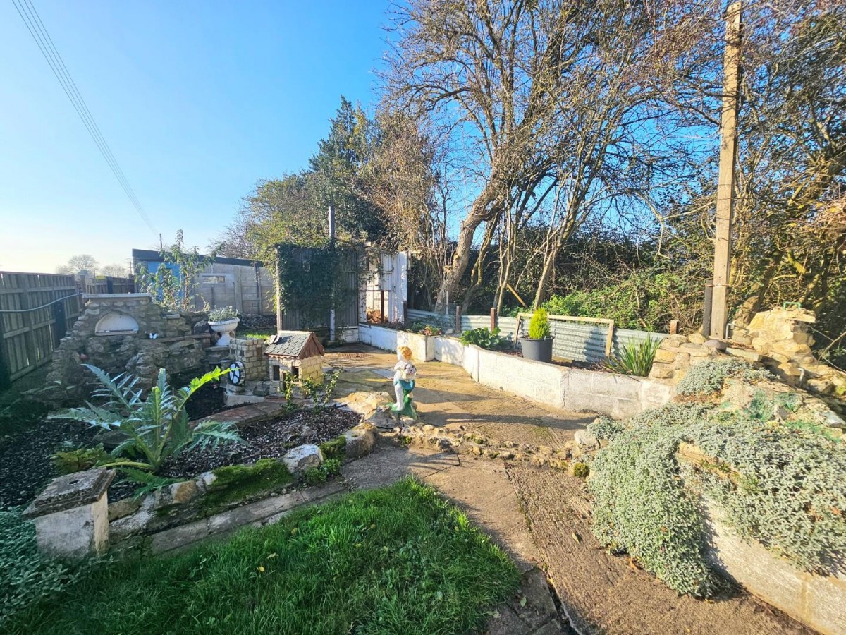 Canal Bank, Purton, Berkeley