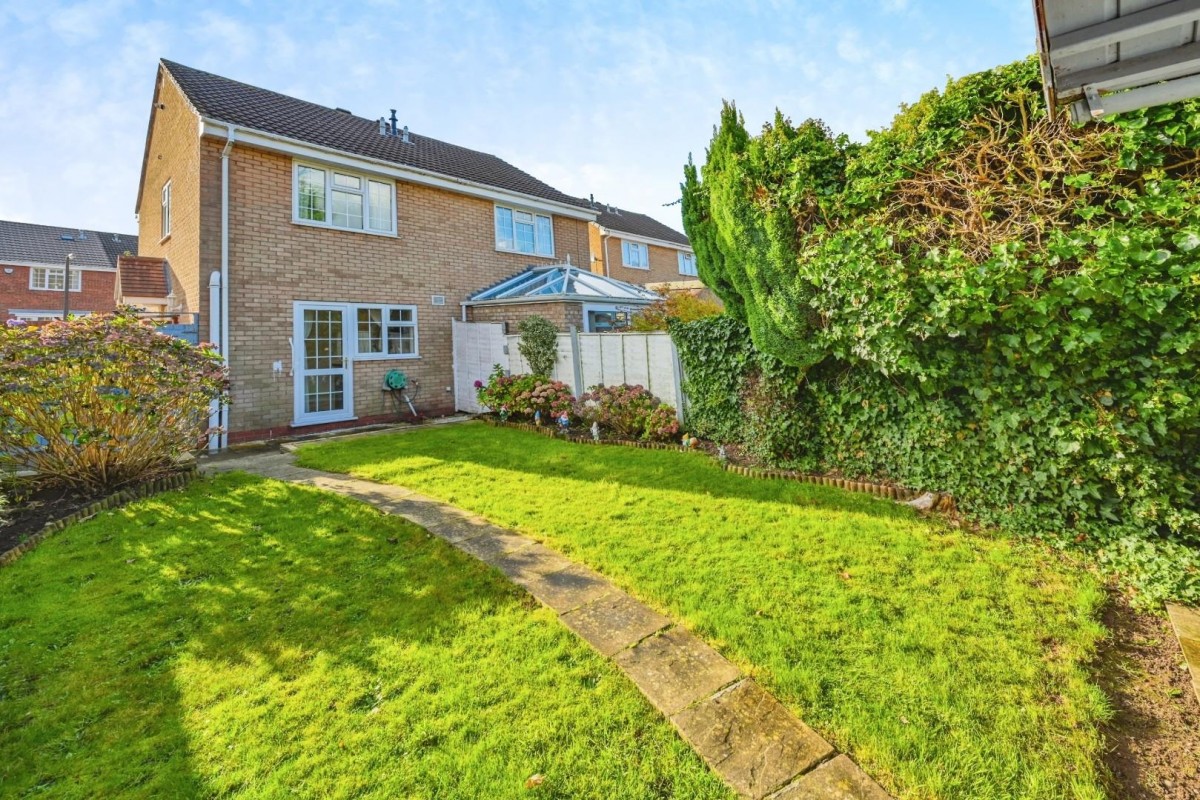 Cornfield Drive, Lichfield