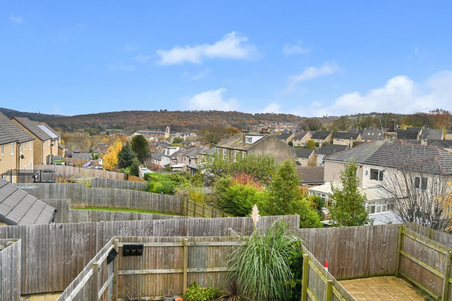2 bedroom House for sale in Brompton Drive, Bradford