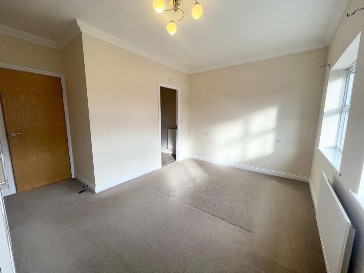 Featherstone Grove, NE3 5RJ