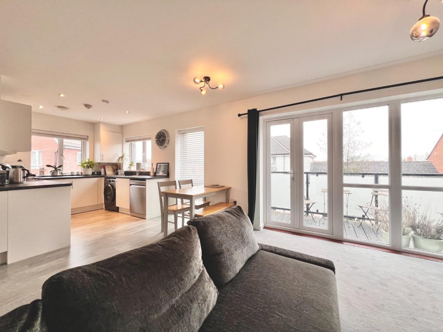 Laurens Van Der Post Way, Repton Park