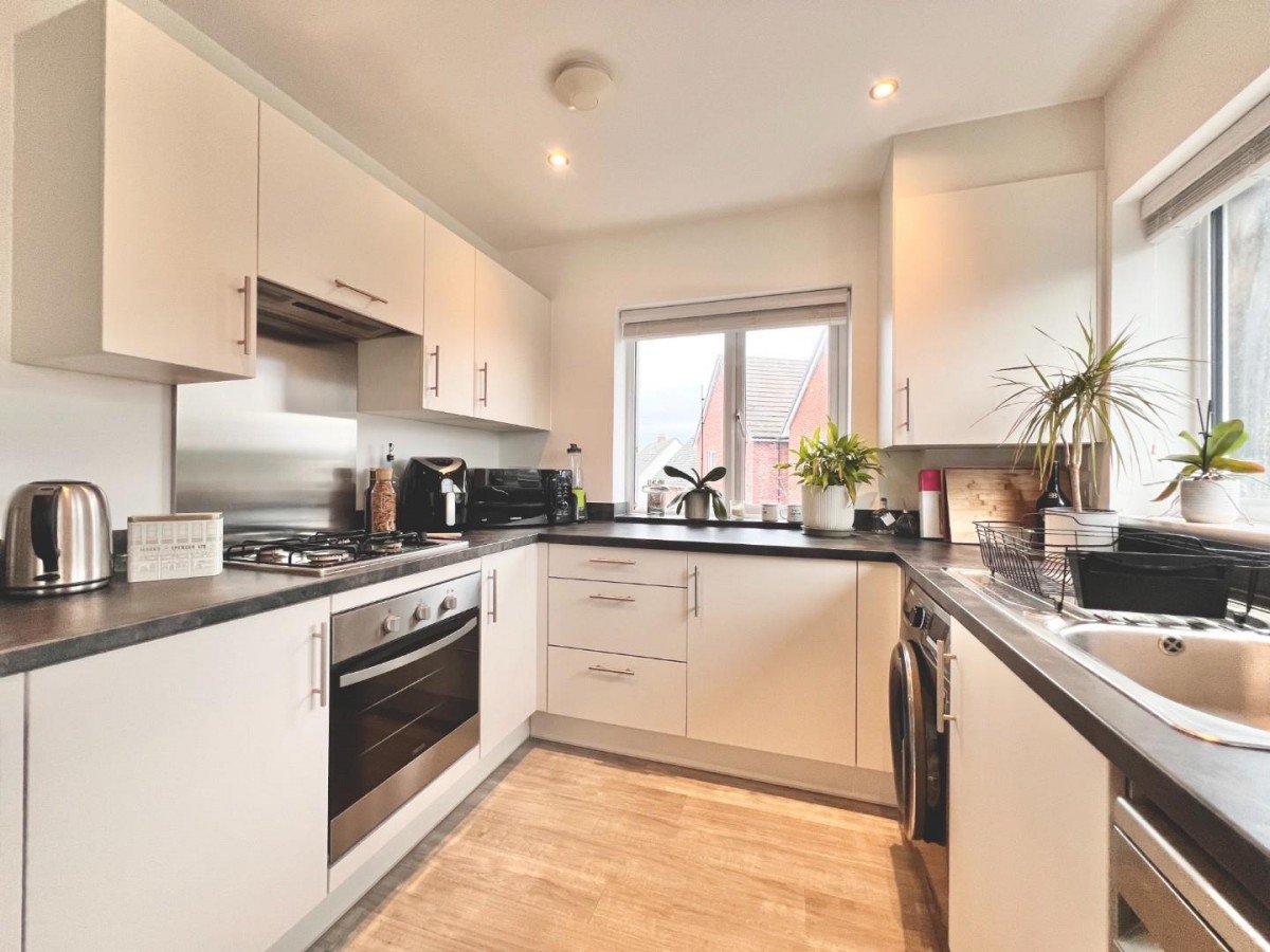 Laurens Van Der Post Way, Repton Park
